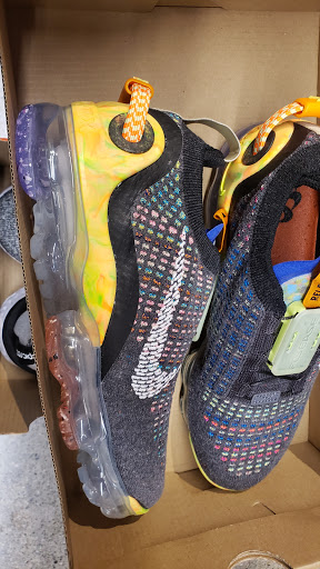 Sporting Goods Store «Nike Clearance Store», reviews and photos, 1275 Marina Blvd, San Leandro, CA 94577, USA