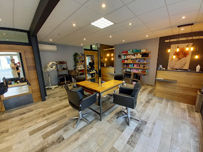 AD'YX coiffeur mixte barbier à Château-Gontier-sur-Mayenne