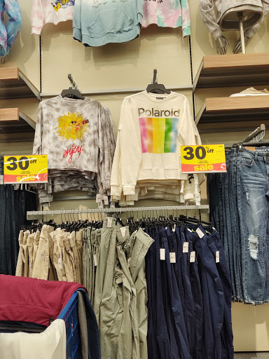 Grocery Store «Meijer», reviews and photos, 3320 W Shore Dr, Holland, MI 49424, USA