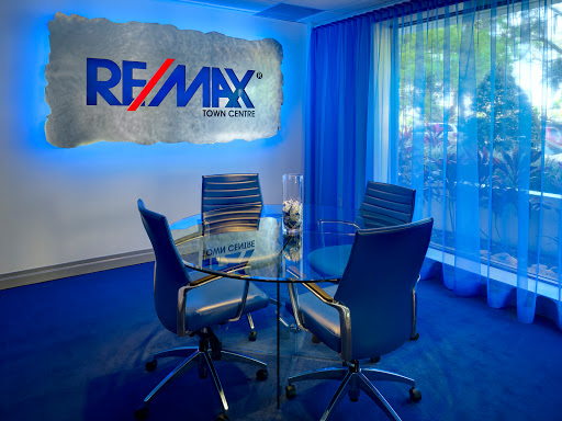 Real Estate Agency «RE/MAX Town Centre», reviews and photos, 330 E Central Blvd, Orlando, FL 32801, USA