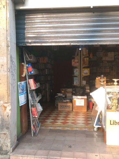 Librería estética y tarot