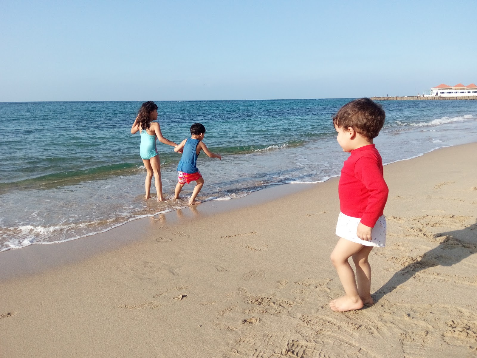 Mandara Beach'in fotoğrafı geniş bir kıyı şeridi ile birlikte