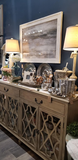 Shopping Mall «Westgate Centre», reviews and photos, 12320 Olive Blvd, Creve Coeur, MO 63141, USA