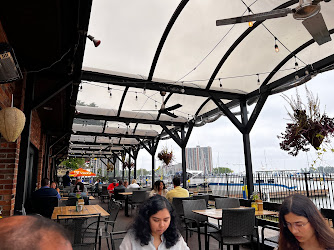 Harbour House Waterfront Eatery