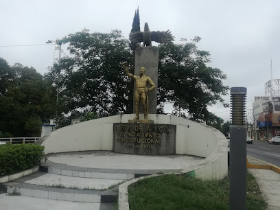 Monumento Al Siervo de la Nación