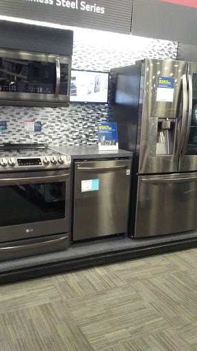 Electronics Store «Best Buy», reviews and photos, 1601 Westbank Expy a, Harvey, LA 70058, USA