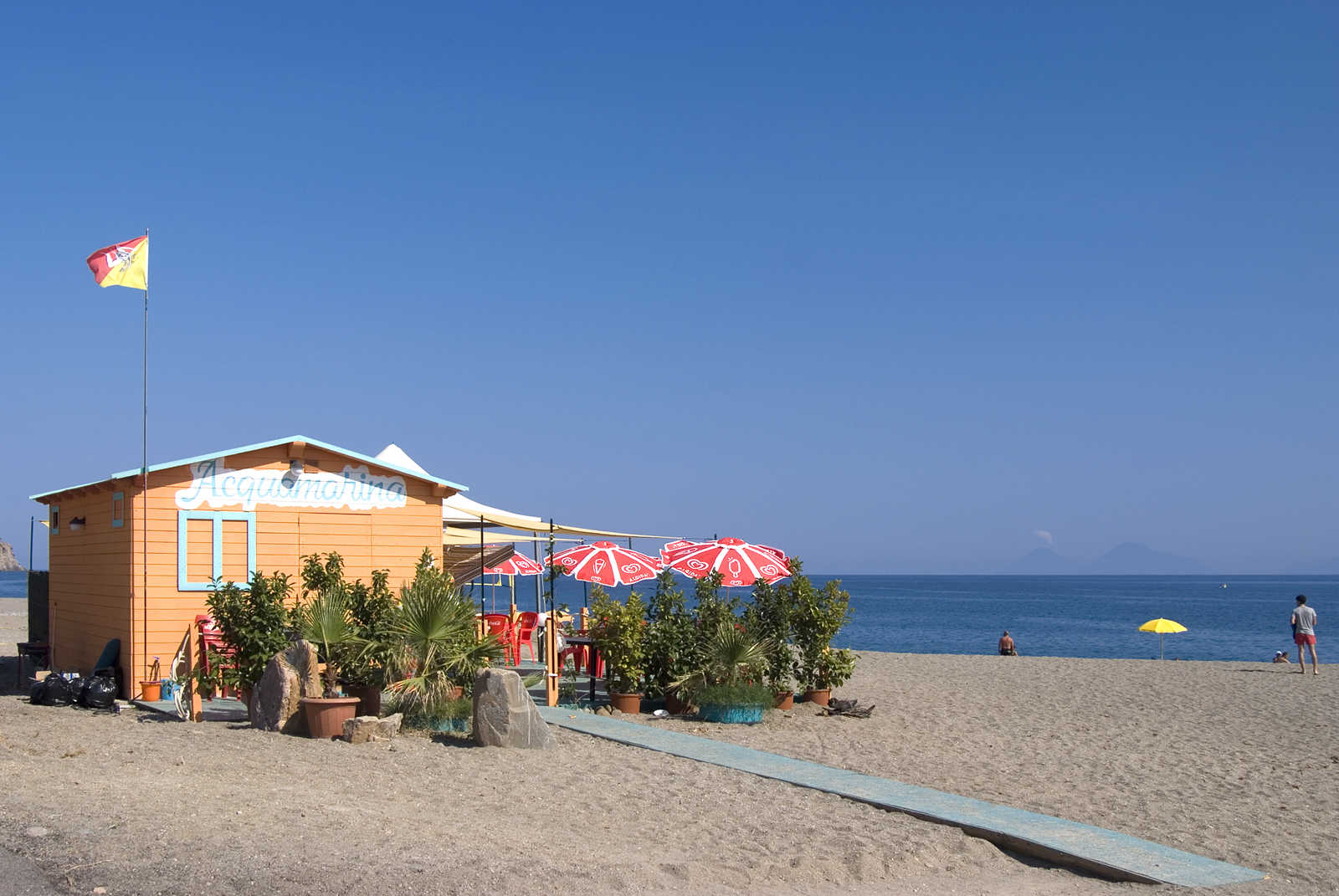 Photo of Acquamarina beach amenities area