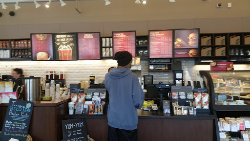 Coffee Shop «Starbucks», reviews and photos, 2450 E Main St, Bexley, OH 43209, USA