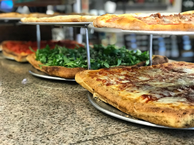 #4 best pizza place in Richboro - Gianni's Pizza