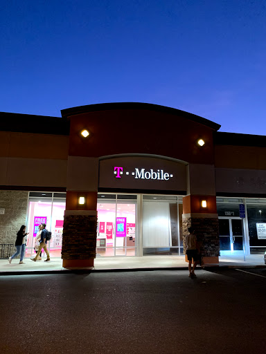 T-Mobile, 1350 Grant Rd #2, Mountain View, CA 94040, USA, 