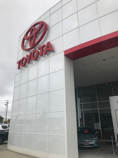 Toyota Dealer «One Toyota of Oakland», reviews and photos, 8181 Oakport St, Oakland, CA 94621, USA