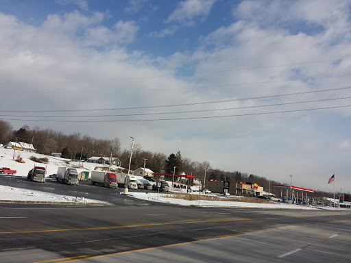 Truck Stop «Liberty Travel Plaza», reviews and photos, 3298 Susquehanna Trail, Duncannon, PA 17020, USA