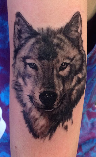 Tattoo Shop «Define Tattoos», reviews and photos, 165 E Aurora Rd, Northfield, OH 44067, USA