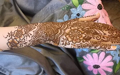 Henna Services image