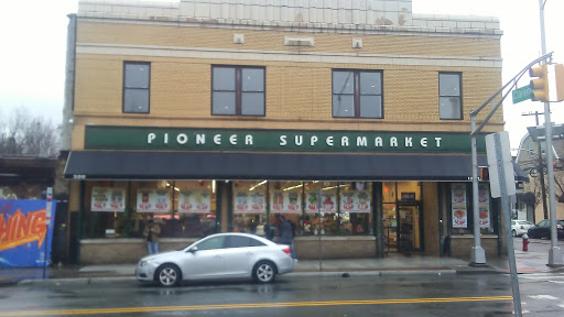 Pioneer Supermarket, 320 Martin Luther King Dr, Jersey City, NJ 07305, USA, 
