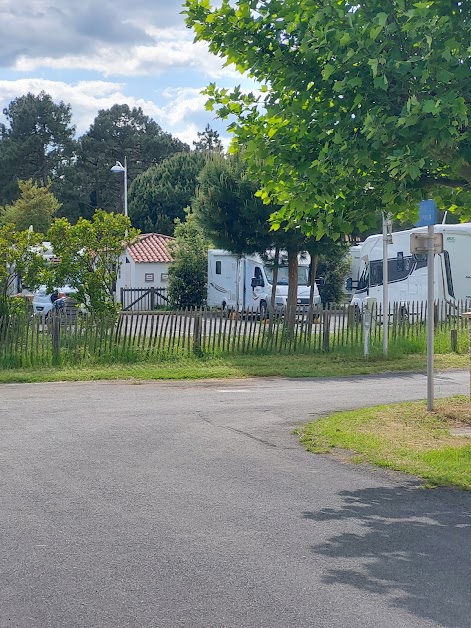 Aire Camping-Car Park L'Aiguillon-la-Presqu'île