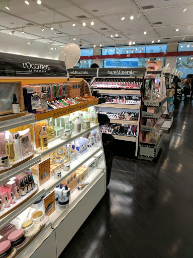 Cosmetics Store «SEPHORA», reviews and photos, 3200 N Sepulveda Blvd, Manhattan Beach, CA 90266, USA
