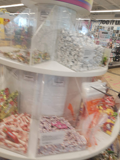 Variety Store «Five Below», reviews and photos, 6198 Little River Turnpike, Alexandria, VA 22312, USA