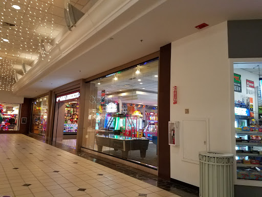 Shopping Mall «Cape Cod Mall», reviews and photos, 769 Iyannough Rd, Hyannis, MA 02601, USA