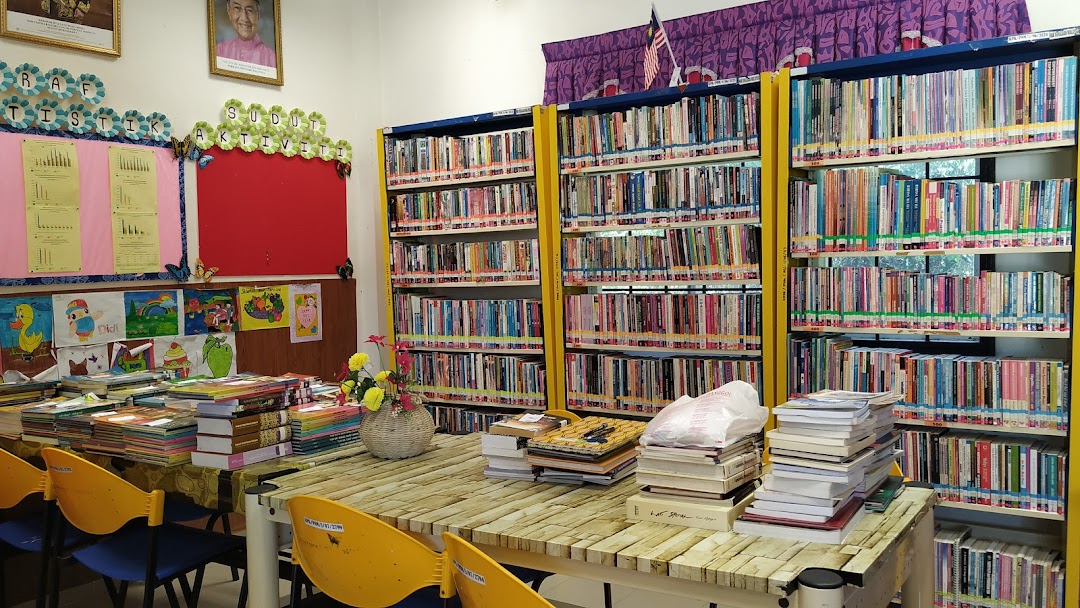Perpustakaan Desa Chuchoh Puteri