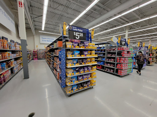 Discount Store «Walmart», reviews and photos, 1460 Golf Rd, Rolling Meadows, IL 60008, USA