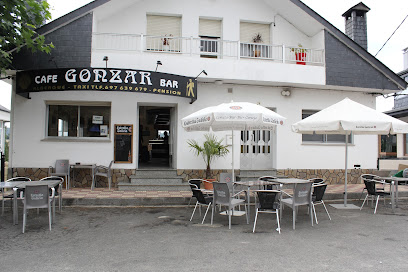 Albergue Bar Gonzar - Rúa do Peregrino, 24, 27170 Portomarín, Lugo, Spain