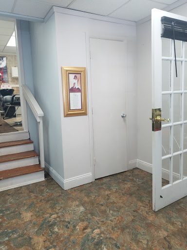 Hair Salon «Ada Dominican Hair Salon», reviews and photos, 208 W Bel Air Ave, Aberdeen, MD 21001, USA