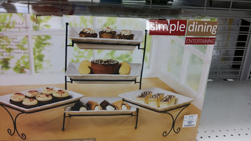 Clothing Store «Ross Dress for Less», reviews and photos, 2365 S Hwy 27, Clermont, FL 34711, USA