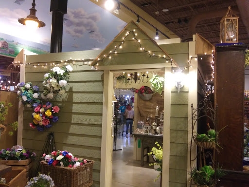 Candle Store «Warm Glow Candle Store», reviews and photos, 2131 N Centerville Rd, Centerville, IN 47330, USA