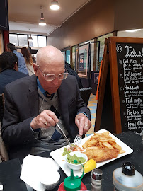 Plats et boissons du Restaurant de fish and chips Malins Fish and Chips à Paris - n°15