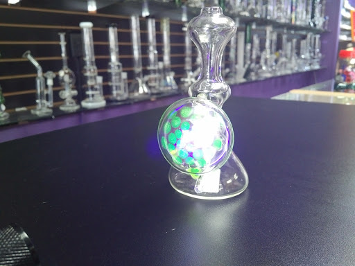 Vaporizer Store «Smoke Spot Smoke Shop», reviews and photos, 24424 Hawthorne Blvd, Torrance, CA 90505, USA