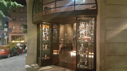 THE ROYAL COCKTAIL CLUB