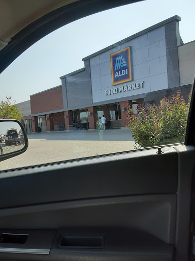 Supermarket «ALDI», reviews and photos, 2810 Mountaineer Blvd, Charleston, WV 25309, USA
