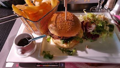 Maya's Café family village à Limoges