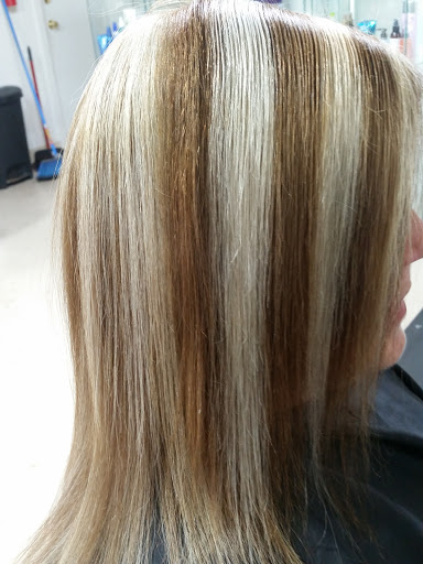 Beauty Salon «Mid City Beauty Salon», reviews and photos, 2013 E 4th Plain Blvd, Vancouver, WA 98661, USA