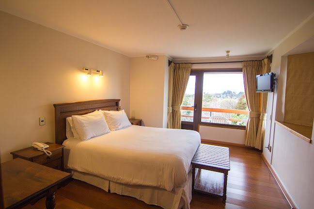 Opiniones de Hotel y Cabañas Lago Ranco, Futrono - Centro Turístico Caja los Andes en Futrono - Hotel