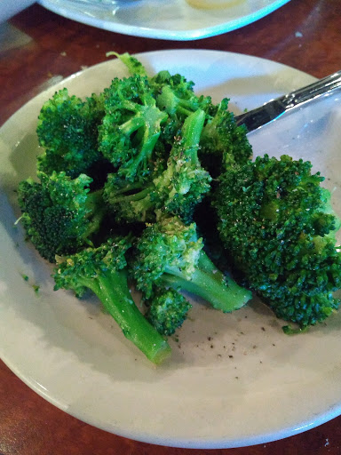 Restaurant «Red White and Brew», reviews and photos, 6740 E McDowell Rd #102, Mesa, AZ 85215, USA