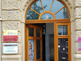 Aderans Hair Center Wiesbaden | Ihr Zweithaarspezialist in Wiesbaden