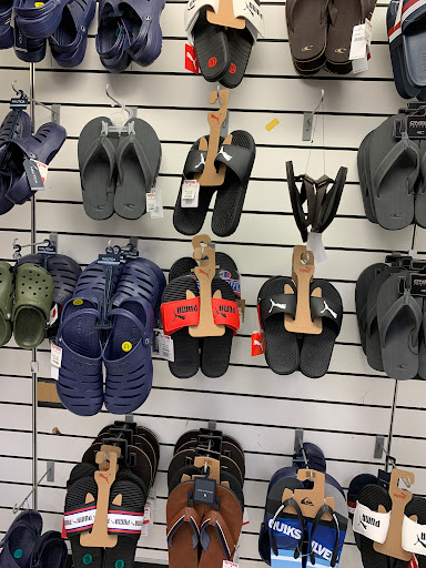 Department Store «T.J. Maxx», reviews and photos, 30965 Five Mile Road, Livonia, MI 48154, USA