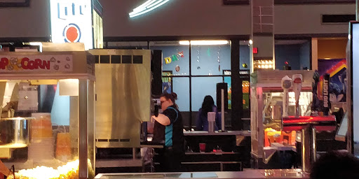 Movie Theater «Regal Cinemas Starlight 14 - Charlotte», reviews and photos, 11240 N Tryon St, Charlotte, NC 28262, USA