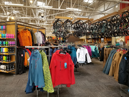 Camping Store «REI», reviews and photos, 2200 Bergen Town Center, Paramus, NJ 07652, USA