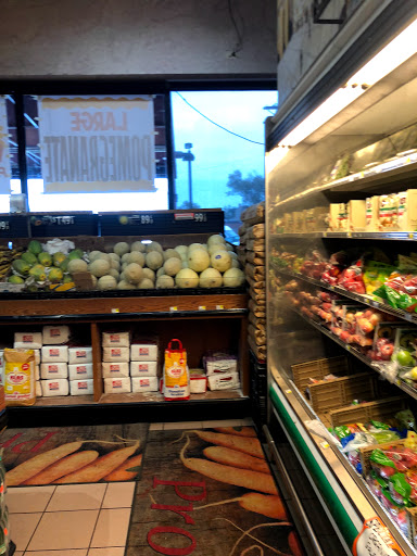 Grocery Store «City Fresh Market», reviews and photos, 3201 W Devon Ave, Chicago, IL 60659, USA