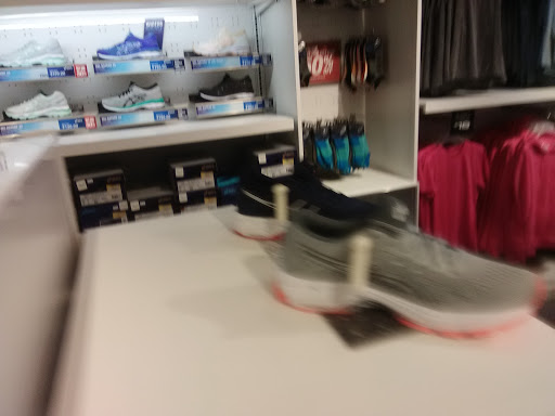 Shoe Store «ASICS Outlet», reviews and photos, 5050 Factory Shops Blvd #830, Castle Rock, CO 80108, USA