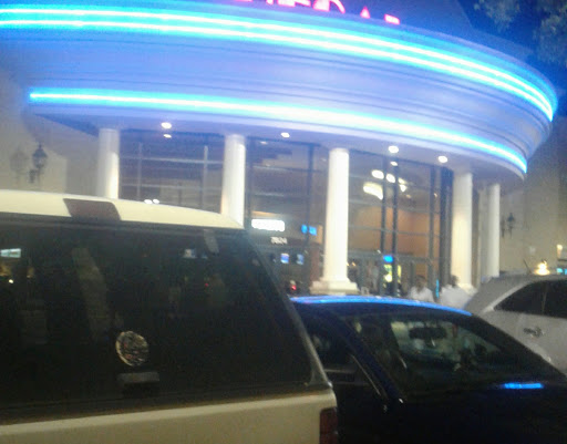 Movie Theater «Regal Cinemas Stonecrest at Piper Glen 22 & IMAX», reviews and photos, 7824 Rea Rd, Charlotte, NC 28277, USA