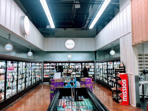 Grocery Store «Fresh Thyme Farmers Market- Deerfield», reviews and photos, 35 Waukegan Rd, Deerfield, IL 60015, USA