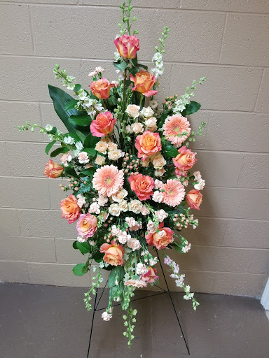 Florist «Amazing Petals», reviews and photos, 125 S Broadway St, Lake Orion, MI 48362, USA