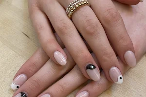 Pearl nail and spa Wilmette image
