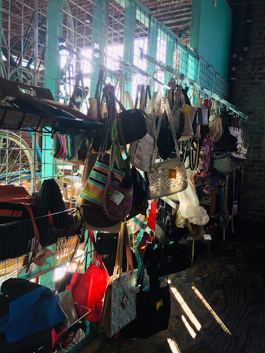 Thrift Store «Community Thrift», reviews and photos, 623 Valencia St, San Francisco, CA 94110, USA