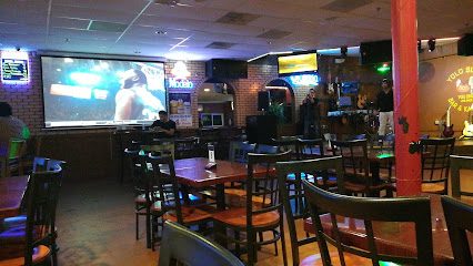 Yolo Sushi Bar & Karaoke - 4907 E Kings Canyon Rd, Fresno, CA 93727