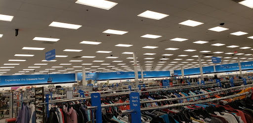 Clothing Store «Ross Dress for Less», reviews and photos, 7065 Cermak Rd, Berwyn, IL 60402, USA